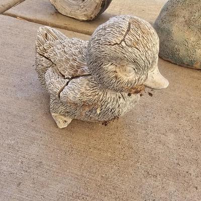 Yard or garden birds - Ducks - Sparrow - Garden art statues