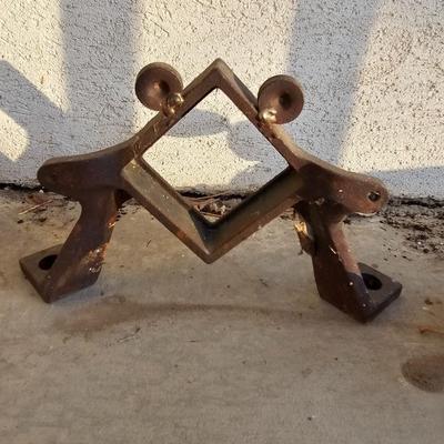 Yard & Garden art Metal Rustic wide mouth frog with unique Rock and metal made Scorpion