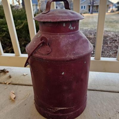 Rare antique milk can / ash pail with handled bail and lid - Very neat!