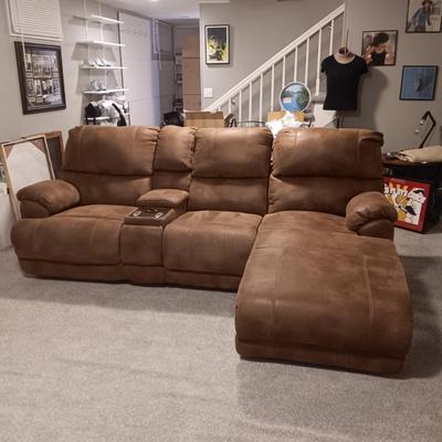 LIKE NEW FRANKLIN QUALITY POWER DOUBLE RECLINERS & CHAISE LOUNGE WITH MASSAGE