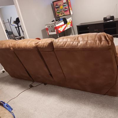 LIKE NEW FRANKLIN QUALITY POWER DOUBLE RECLINERS & CHAISE LOUNGE WITH MASSAGE