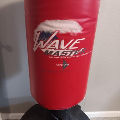 CENTURY WAVE MASTER PORTABLE TRAINING BAG WITH GLOVES