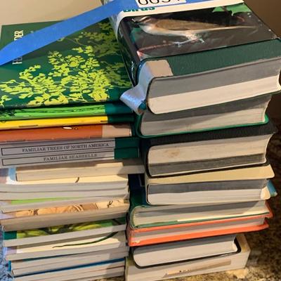 Large Lot - Nature Guides & ID References
