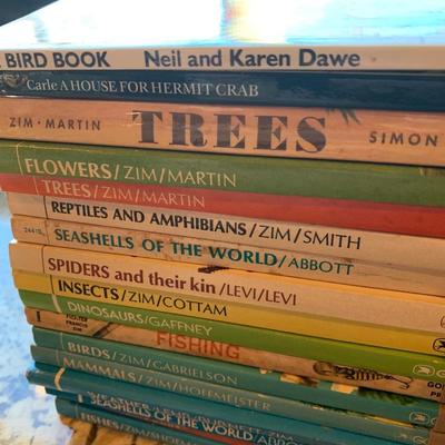 Large Lot - Nature Guides & ID References