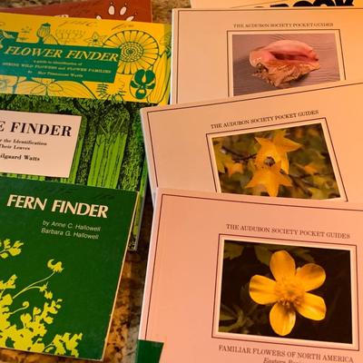 Large Lot - Nature Guides & ID References