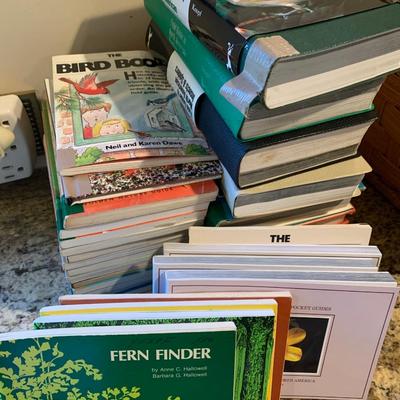 Large Lot - Nature Guides & ID References