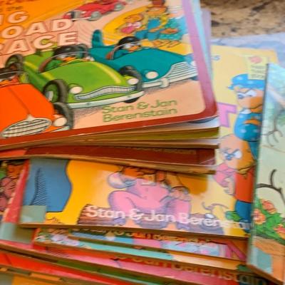 Huge BernstainBears Book Set