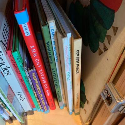 Enormous Assorted Lot of Mostly Children’s Books Educational Reference / Fiction / NonFiction