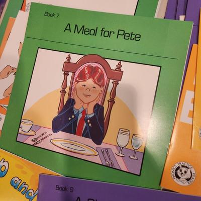 Large Lot Of Phonics Practice Reader Books Very Good Condition