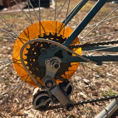 Lot of 3 Vintage Bikes including a Raleigh Grand Prix & Horizon!