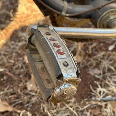 Lot of 3 Vintage Bikes including a Raleigh Grand Prix & Horizon!