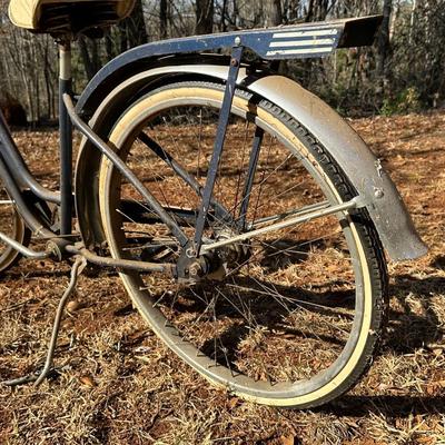 Lot of 3 Vintage Bikes including a Raleigh Grand Prix & Horizon!