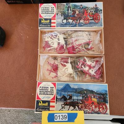 2 NOS Revell Carro De Bombeiro Model kits Fire Fighting Wagons