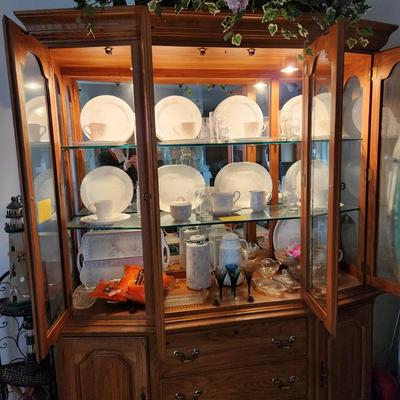 Kincaid Governor's Oak Lighted China Cabinet Hutch 64x19x81 2 Piece