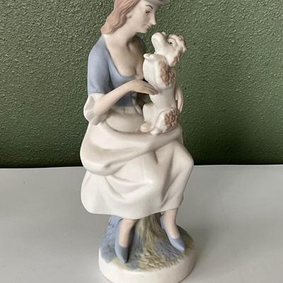 Lady with Poodle, made in Spain