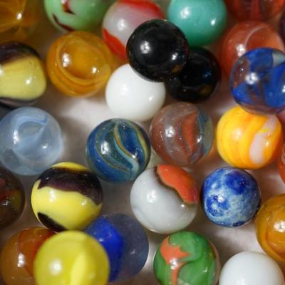 LOT OF VINTAGE MARBLES FIVE POUNDS! UNSORTED OVER 100