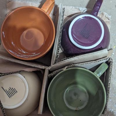 33 Pieces Of Colored Dishes