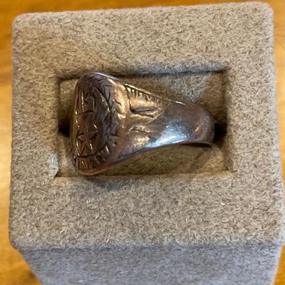 Vintage men’s ring with Okinawa on the front