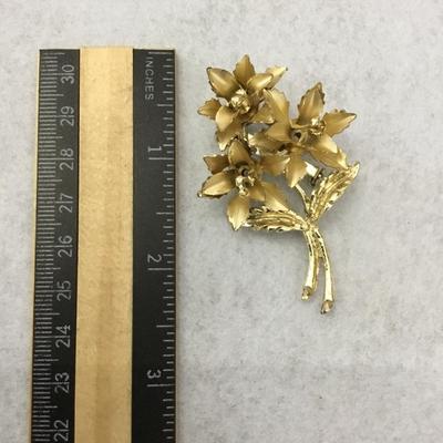 Vintage, goldtone, flower, brooch