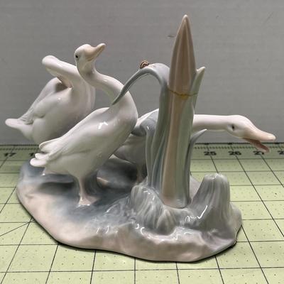 Lladro "Geese Group" Porcelain Figurine