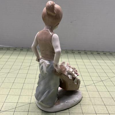 Hand Made Lenwile Ardalt Art Ware "Little Gardener" Porcelain Figurine