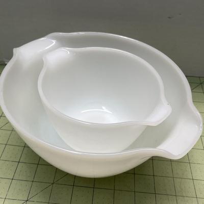 Vintage Anchor Hocking Fire King White Mixing Bowls