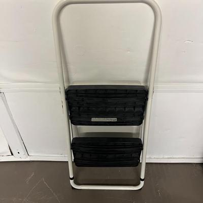 Cosco 2-Step Ladder