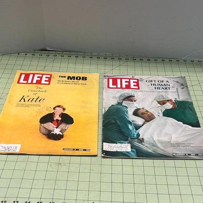 LIFE Magazine - Vintage January 5, 1968 & December 15, 1967