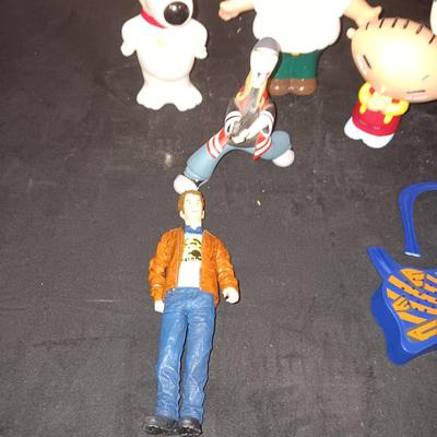 VARIOUS TOY FIGURES