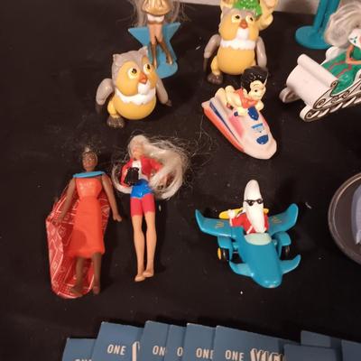 MCDONALDS HAPPY MEAL TOYS AND MANY VIEW MASTER SLIDES