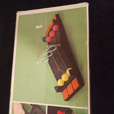 VINTAGE GAME "GNIP GNOP"