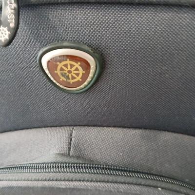 LARGE DELINA II HARDSIDE SUITCASE ON 4 WHEELS AND A CARRY ON WITH 2 WHEELS