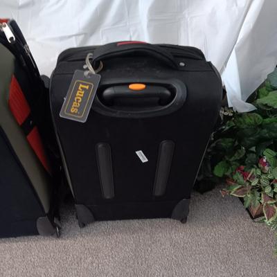 VERY NICE 3 PIECE "LUCAS" LUGGAGE SET ON 2 WHEELS