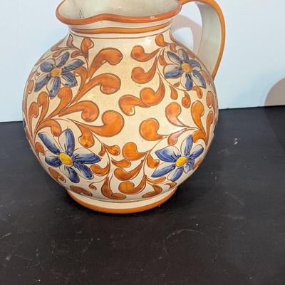 Vintage Ceramic Pots & Pitchers
