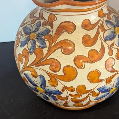 Vintage Ceramic Pots & Pitchers