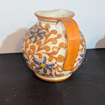 Vintage Ceramic Pots & Pitchers
