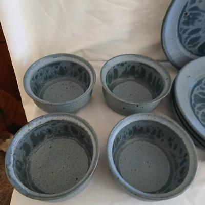 Handmade Signed Pottery Dinnerware set - Plates - Bowls - Goblets -Mugs, 16-piece set (2 of 2)