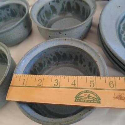 Handmade Signed Pottery Dinnerware set - Plates - Bowls - Goblets -Mugs, 16-piece set (2 of 2)
