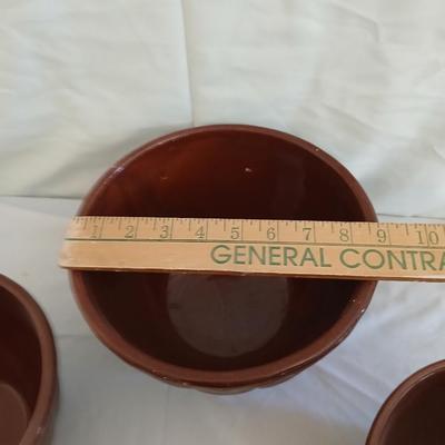 Lot Of 3 Vintage Watt Brown Nesting Mixing Bowls Oven Ware Basket Weave Pattern with Vintage Venetian Salt and Pepper Shakers Japan