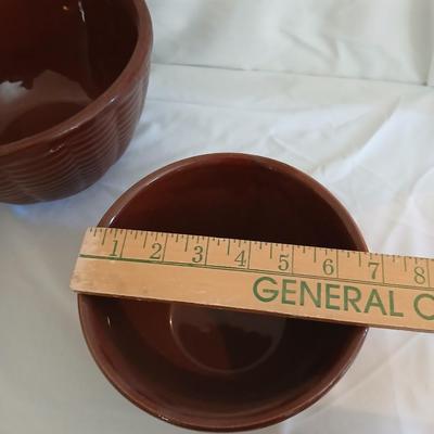 Lot Of 3 Vintage Watt Brown Nesting Mixing Bowls Oven Ware Basket Weave Pattern with Vintage Venetian Salt and Pepper Shakers Japan