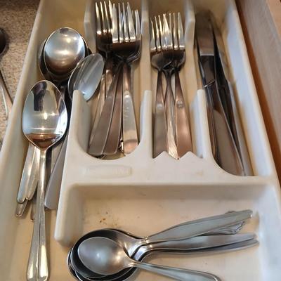 Silverware and Kitchen Cooking Utensils