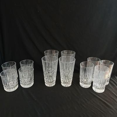Set of 12 heavy drinking glasses - 3 different sizes - Elegant and fancy!
