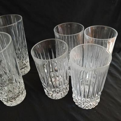 Set of 12 heavy drinking glasses - 3 different sizes - Elegant and fancy!