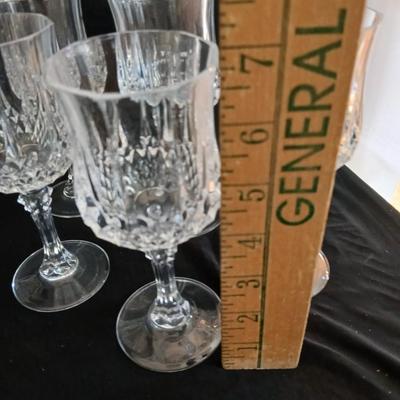 Set of 12 elegant and heavy glass stemware wine glasses