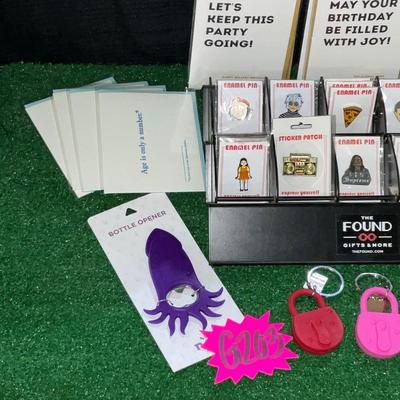 G203-Pins, metal display, cards, etc
