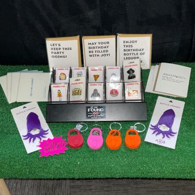 G203-Pins, metal display, cards, etc