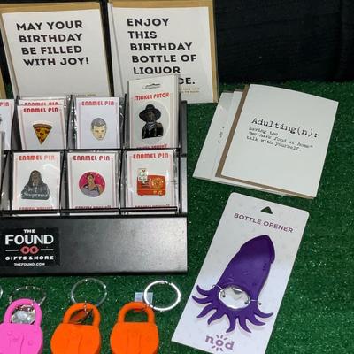 G203-Pins, metal display, cards, etc