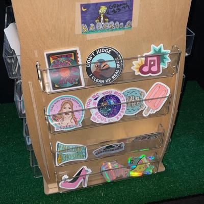 G204-Display plus stickers/Decals