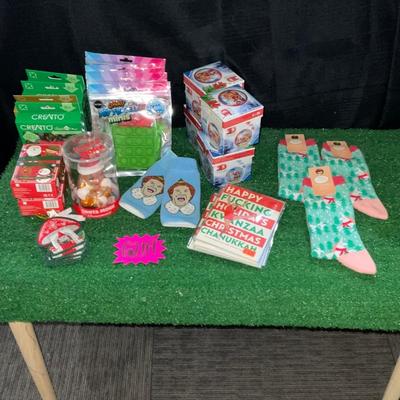 G209-Holiday Lot