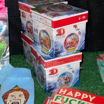 G209-Holiday Lot